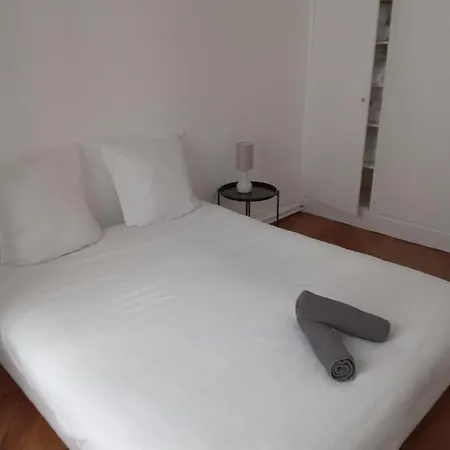 Apartment Mareuil Lumineux Paris