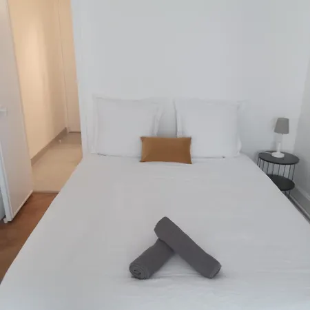 Mareuil Lumineux Apartment *
